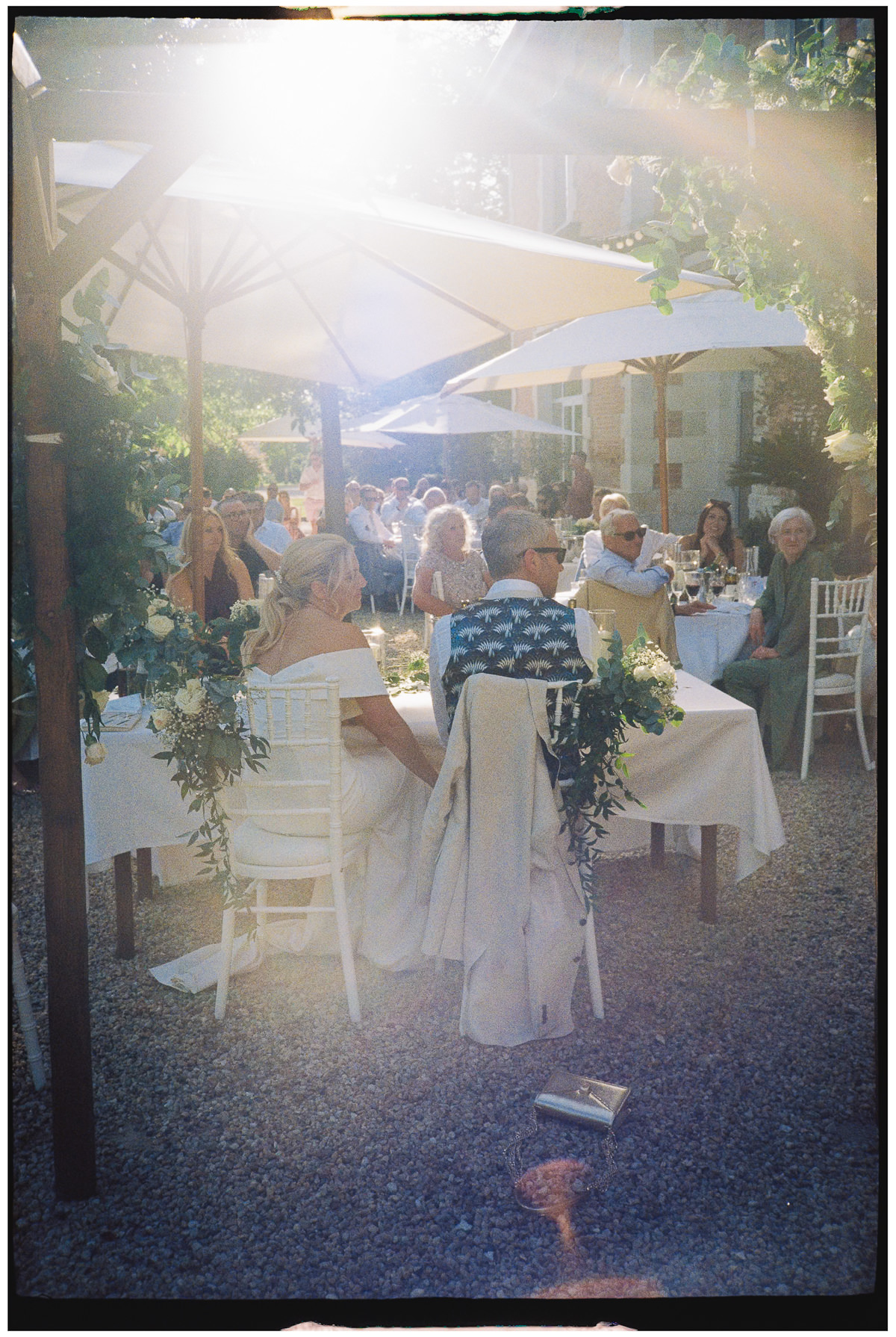 FRANCE WEDDING ON ANALOGUE FILM CHATEAU DE LA VALOUZE 020 FRANCE WEDDING ON ANALOGUE FILM CHATEAU DE LA VALOUZE 020
